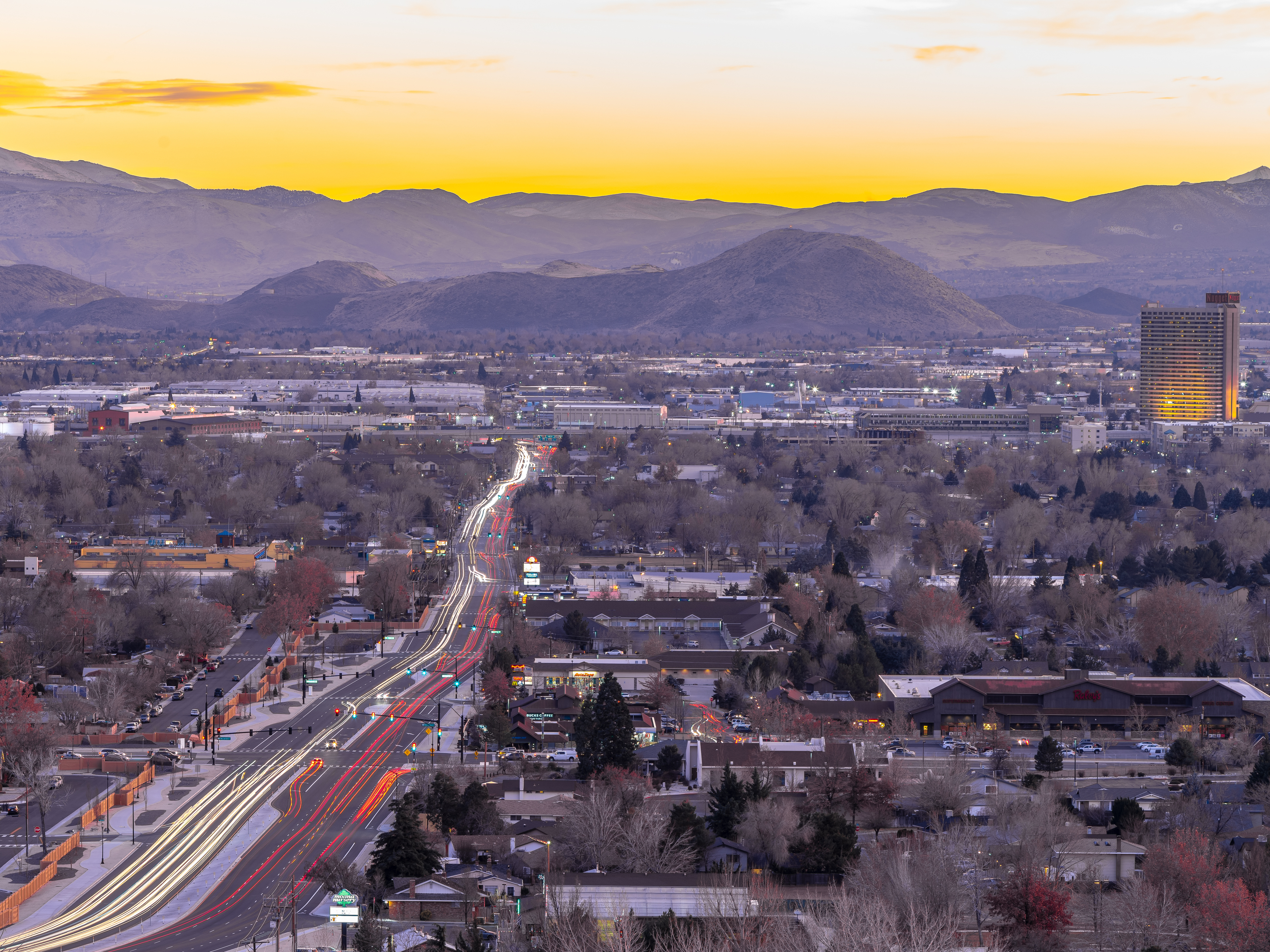 Two-way highway traffic through Reno
